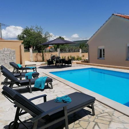 Villa Mir Pridraga Exterior photo